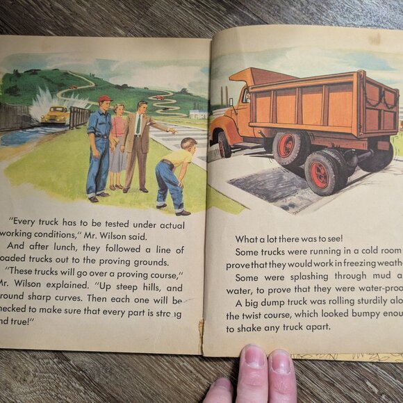 il_fullxfull.7042998532_hmq0.jpg RARE!! Vintage 1955 Little Golden Book Trucks A6